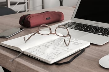 How Much Should Manufacturers Spend on Marketing in 2022?
