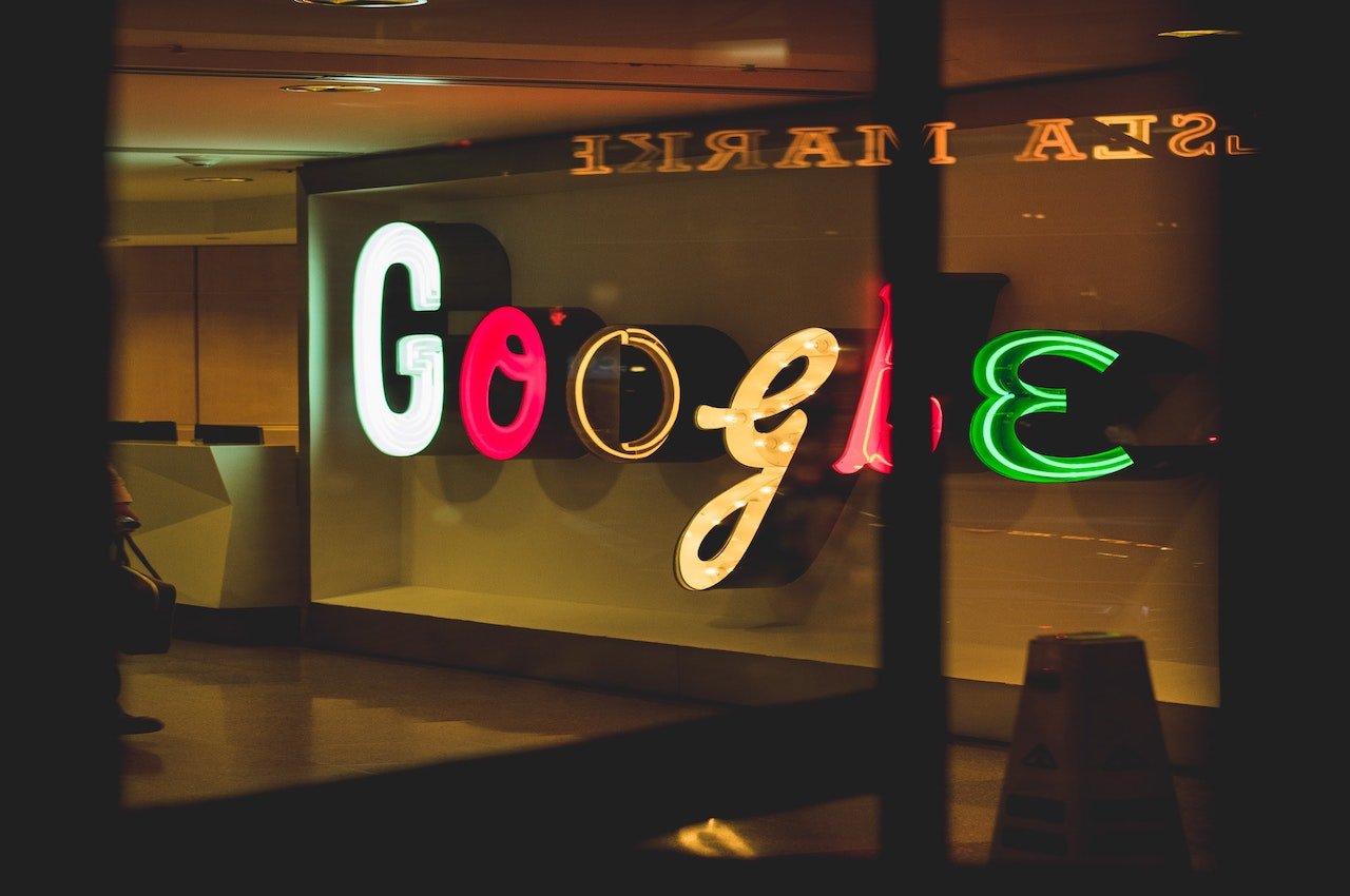 google-ads-google-neon-sign