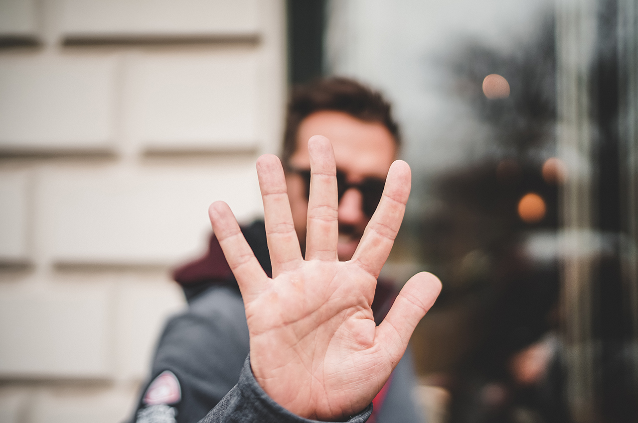 five-outbound-lead-generation-best-practices-man-high-five